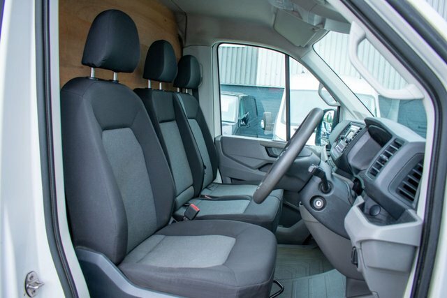 Volkswagen Crafter 2.0 Tdi Cr35 Startline Utility Double Cab Tipper 4 White