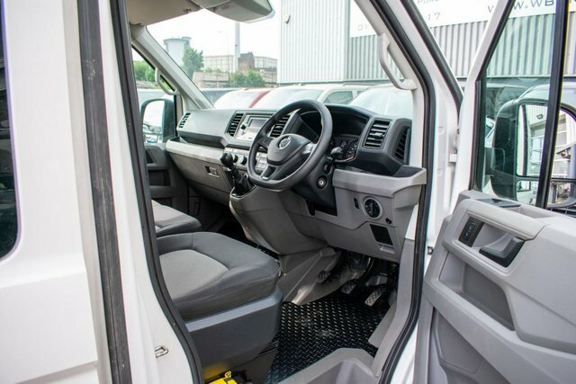 Volkswagen Crafter 2.0 Tdi Cr35 Startline Utility Double Cab Tipper 4 White #3
