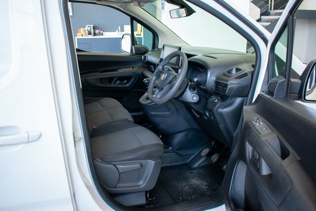 Vauxhall Combo 1.5 Turbo D 2300 Pro Panel Van 6Dr L White #4