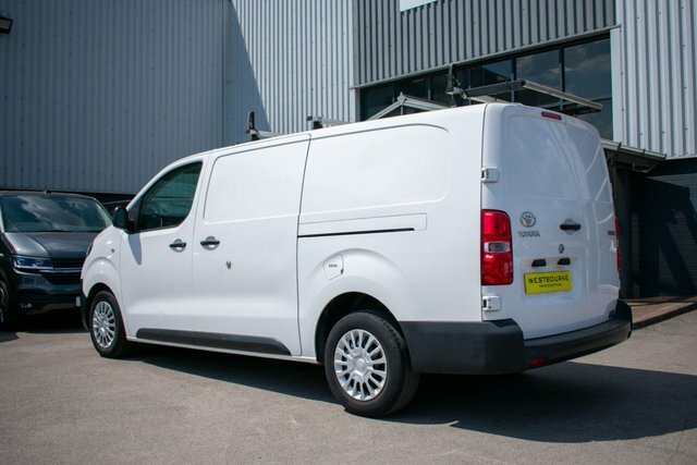 Toyota PROACE 2.0D Icon Long Panel Van 6Dr Lwb Eur White #3