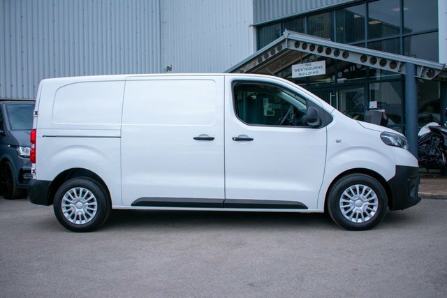 Toyota PROACE 2.0D Icon Medium Panel Van 6Dr Mwb E White #3