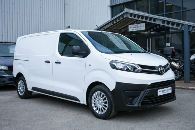 Toyota PROACE 2.0D Icon Medium Panel Van 6Dr Mwb E White