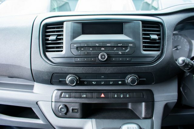 Toyota PROACE Proace Design White #9