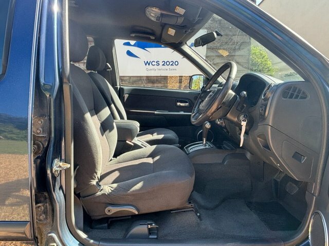 Isuzu Rodeo 3.0 Crd Denver Max Plus Pickup Double Cab Dies Grey #11