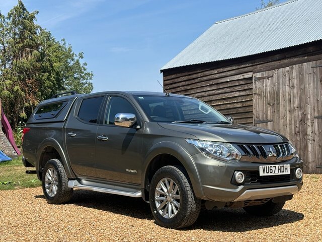Mitsubishi L200 2.4 Di-d Dc Warrior Pickup Double Cab M Green