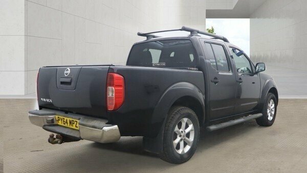 Nissan Navara 2.5 Dci Tekna Pickup Double Cab Black #4