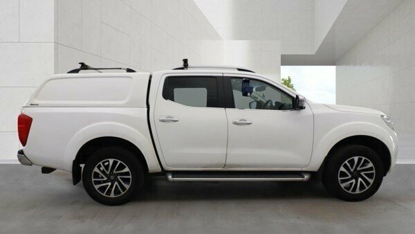 Nissan Navara 2.3 Dci Tekna Pickup Double Cab White #5