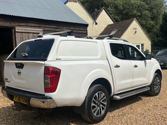 Nissan Navara 2.3 Dci Tekna Pickup Double Cab PJ16YAW White #6