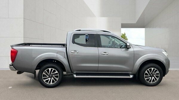 Nissan Navara 2.3 Dci Tekna Pickup Double Cab Grey #5