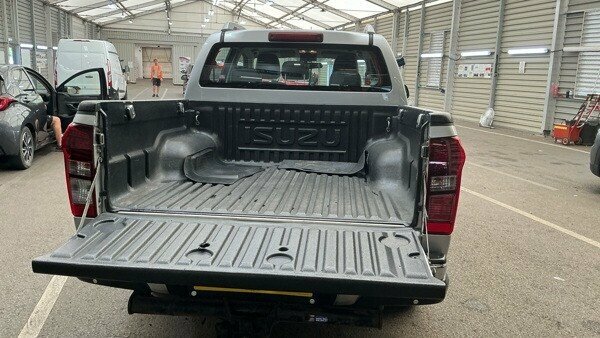Isuzu D-Max Td Fury Pickup Red #9