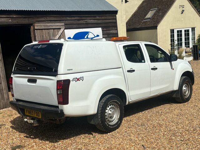 Isuzu D-Max 1.9 Td Blade 4Wd Euro 6 Black #9