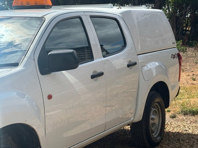 Isuzu D-Max 1.9 Td Blade 4Wd Euro 6 Black #7