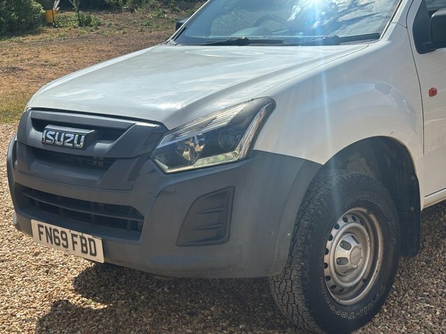 Isuzu D-Max 1.9 Td Utility Pickup Double Cab White #6
