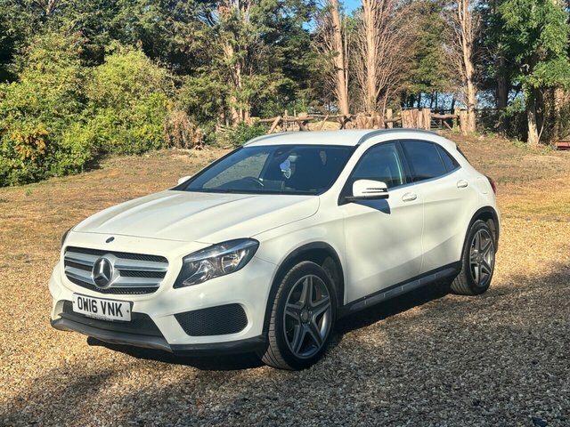 Mercedes-Benz GLA Class 2.1 Gla200d Amg Line Suv 7G-dct 4Matic OW16VNK White #5