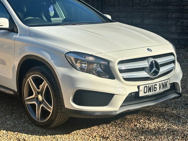 Mercedes-Benz GLA Class 2.1 Gla200d Amg Line Suv 7G-dct 4Matic OW16VNK White #3