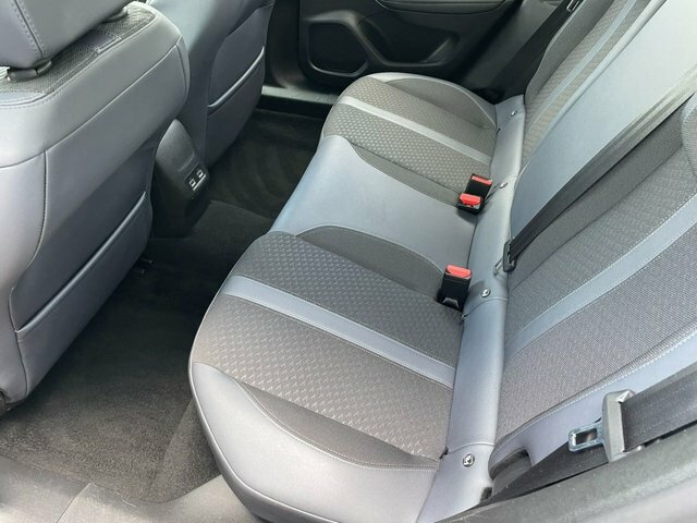Peugeot 2008 Active Grey #16