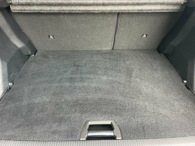 Peugeot 2008 Active Grey #17