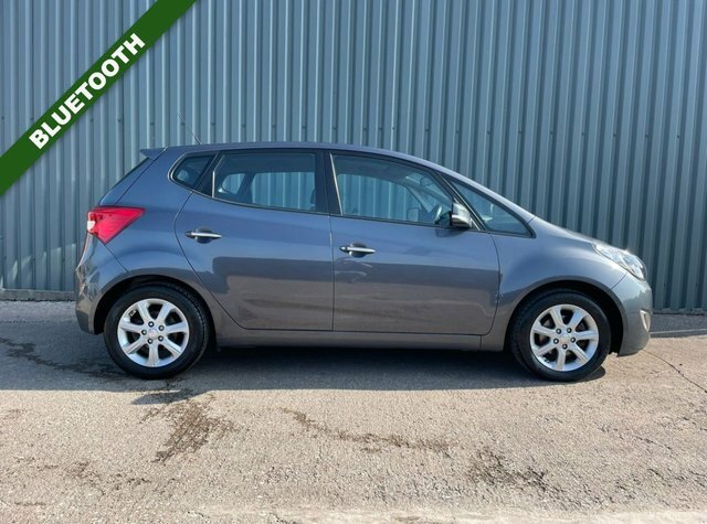 Hyundai Ix20 2017 1.4 Blue Drive Se Hatchback Grey #3