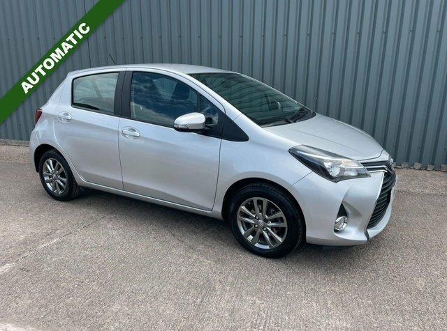 Toyota Yaris 2015 1.33 Dual Vvt-i Icon Hatchback Mul Silver