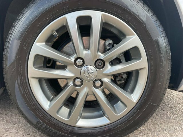 Toyota Yaris 2015 1.33 Dual Vvt-i Icon Hatchback Mul Silver #6