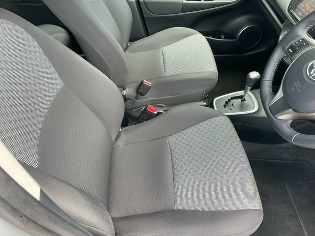 Toyota Yaris Hatchback Brown #9