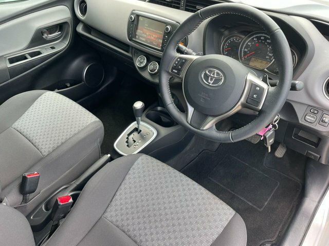 Toyota Yaris Hatchback Brown #8