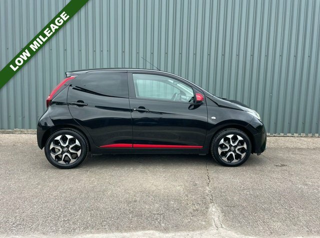 Toyota Aygo 2020 1.0 Vvt-i X-trend Hatchback X-shif Black #3