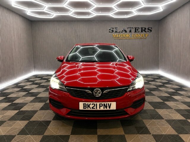 Vauxhall Astra 1.2 Turbo Sri Nav Hatchback Euro BK21PNV Red #2