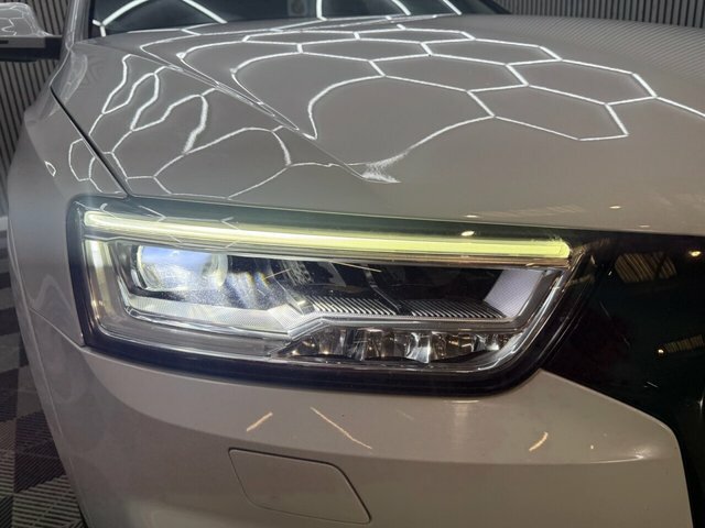 Audi Q3 2.0 Tdi S Line Plus Suv S Tronic Quattr SX66FCF White #3