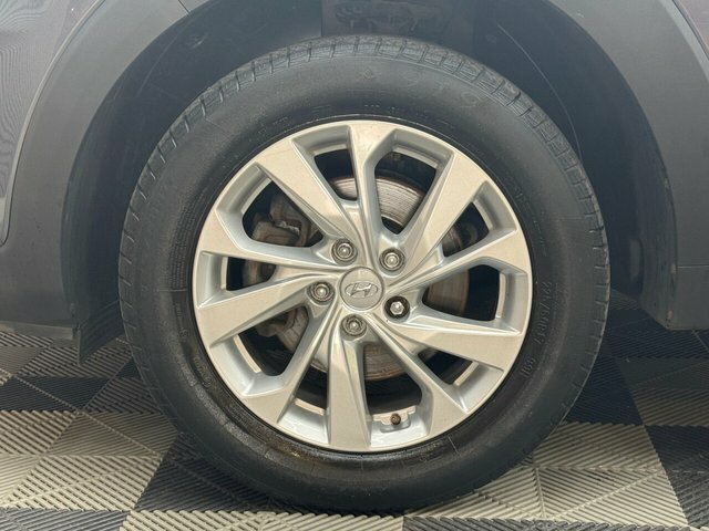 Hyundai Tucson 1.6 Gdi Se Nav Suv Euro 6 S S WG20BUE Grey #4