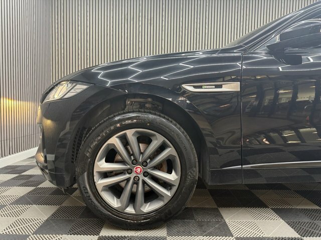 Jaguar F-Pace Blue #26