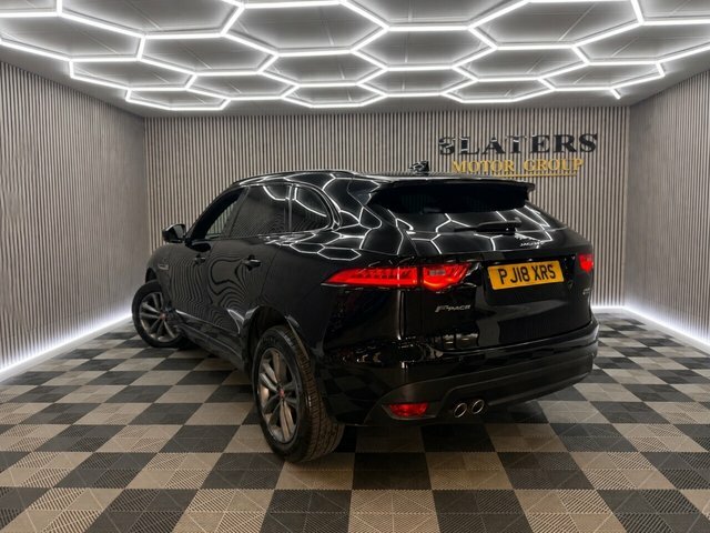 Jaguar F-Pace Blue #33
