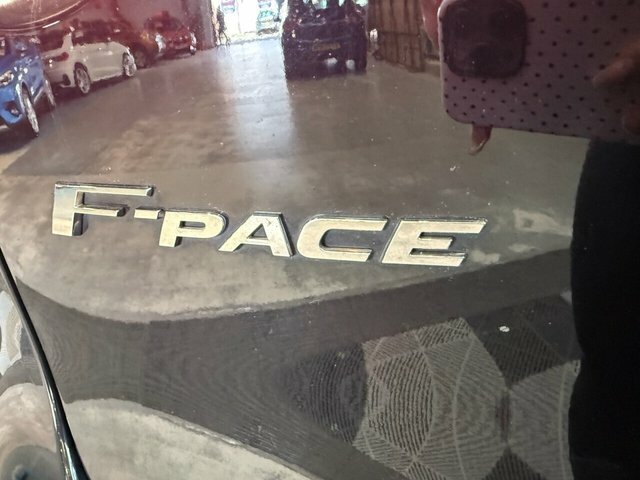 Jaguar F-Pace Blue #35