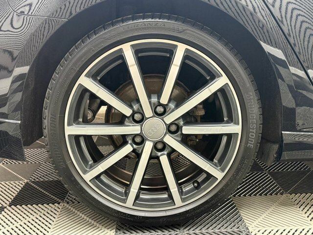 Audi A3 1.5 Tfsi Cod 35 Black Edition Sportback SL68JFE Black #4