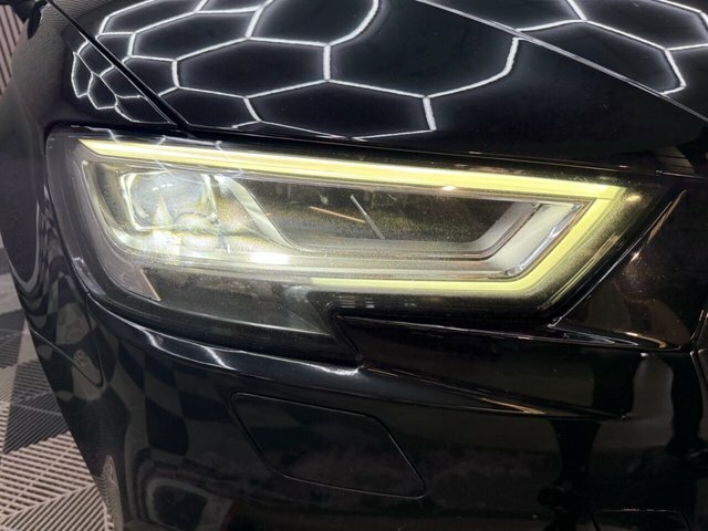Audi A3 1.5 Tfsi Cod 35 Black Edition Sportback SL68JFE Black #3