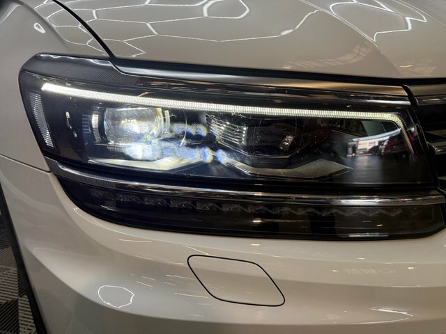 Volkswagen Tiguan 2.0 Tdi R-line Suv Euro 6 S S SP67XKS White #3