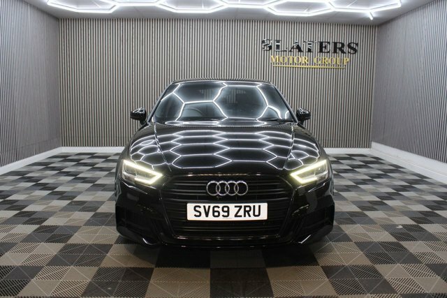Audi A3 1.5 Tfsi Cod 35 Black Edition Sportback SV69ZRU Black #4