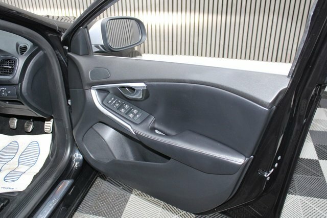Volvo V40 2.0 D4 R-design Lux Nav 188 Bhp Silver #11