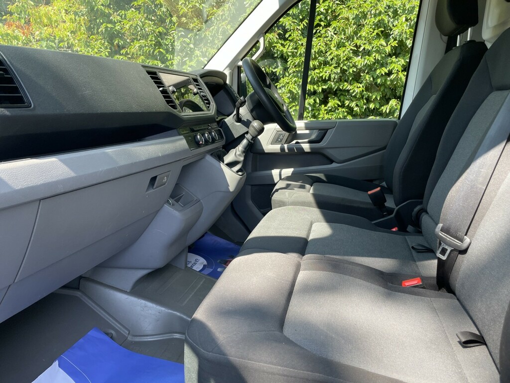 Volkswagen Crafter Mpv White #15