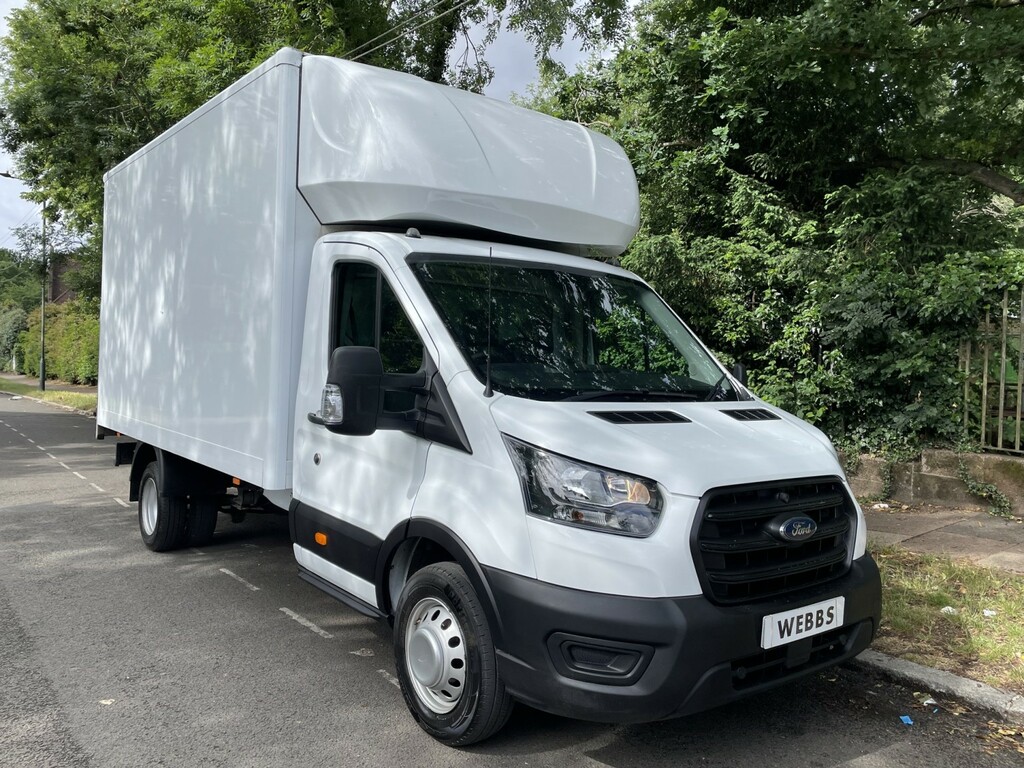 Ford Transit Custom 2.0 Transit Leader Single Chassis Cab 350 L4 2.0L White