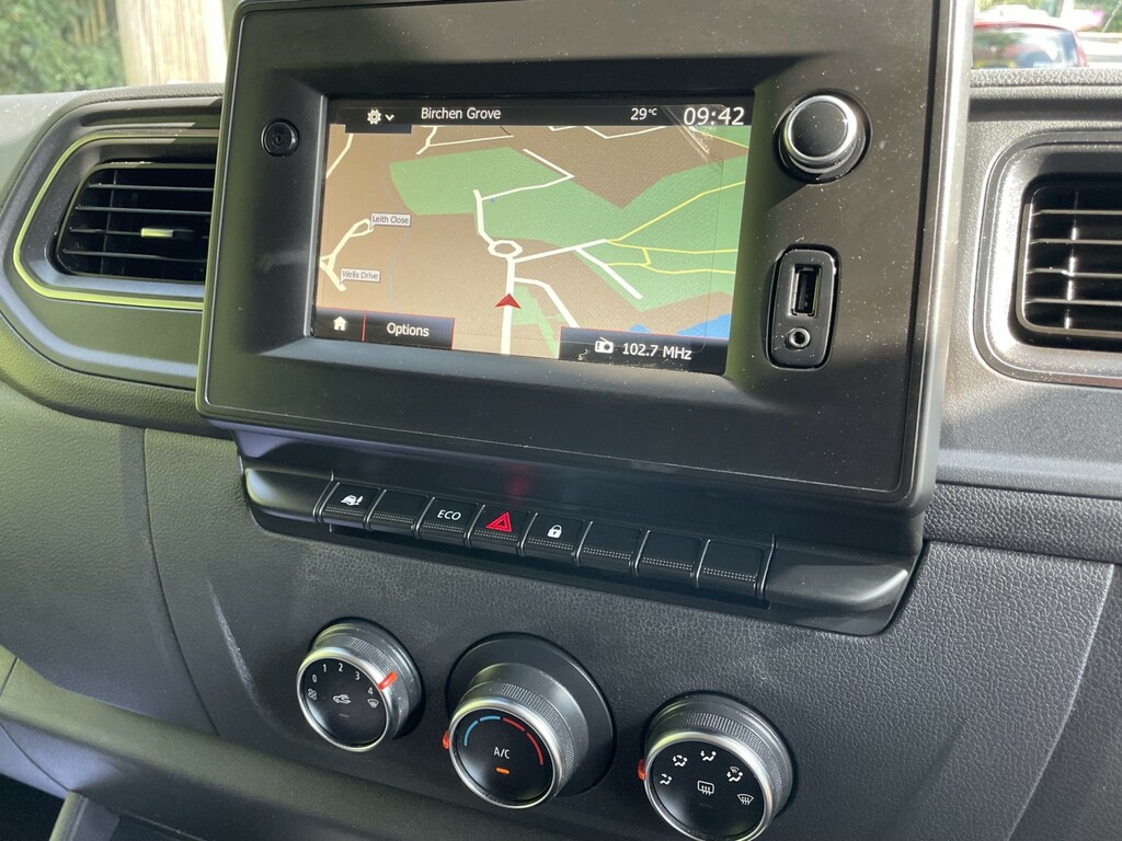 Nissan InterStar F33 Tekna Dci L2h2 Silver #19