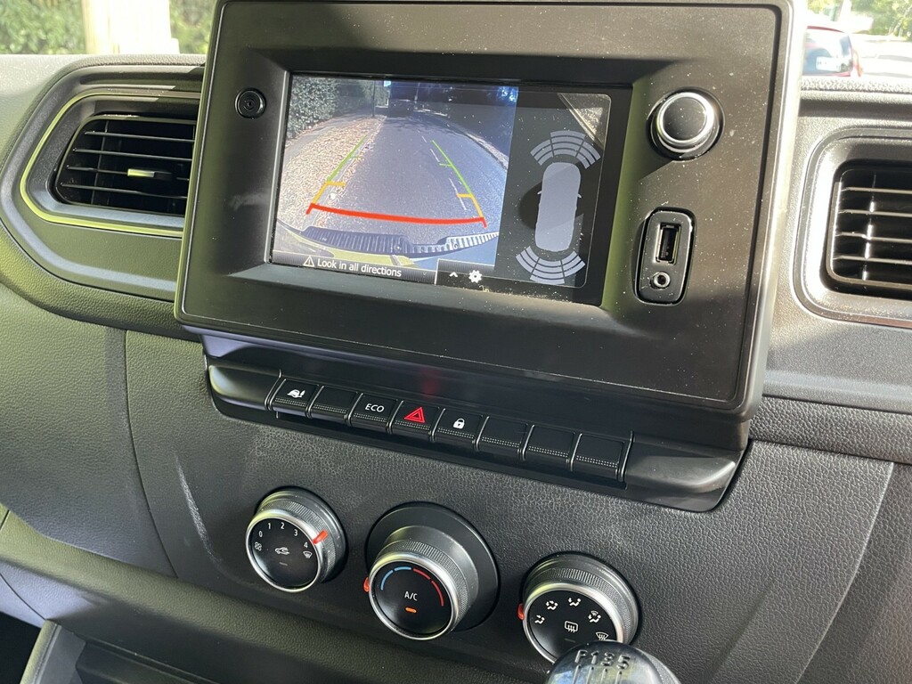 Nissan InterStar F33 Tekna Dci L2h2 Silver #20