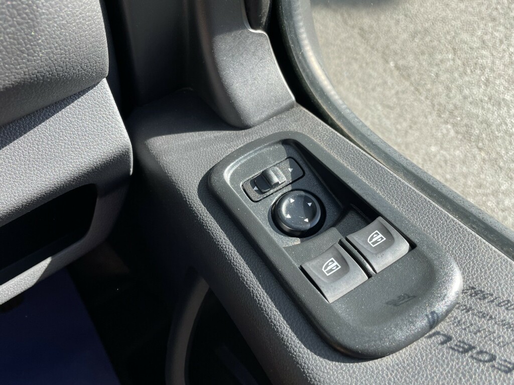 Nissan InterStar F33 Tekna Dci L2h2 Silver #21