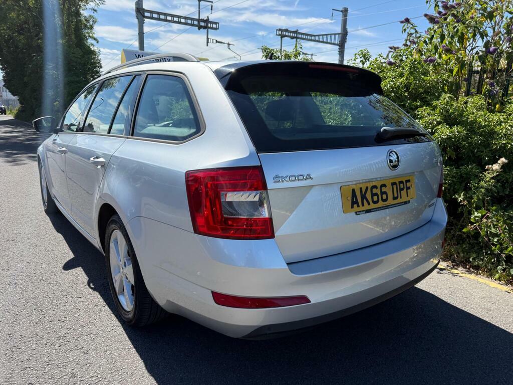 Skoda Octavia 1.6 Tdi Se Business Greenline III Euro 6 S S AK66DPF Silver #4