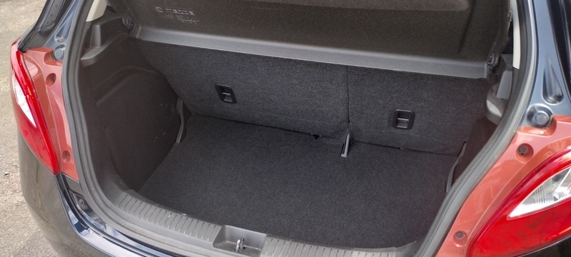Mazda 2 2 Colour Edition White #16