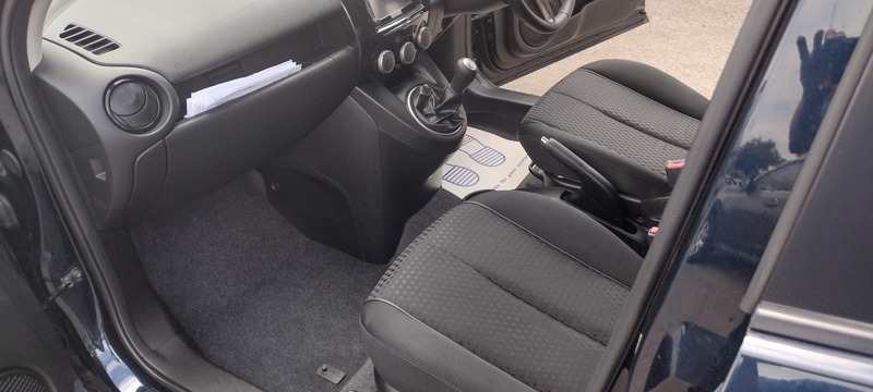 Mazda 2 2 Colour Edition White #20