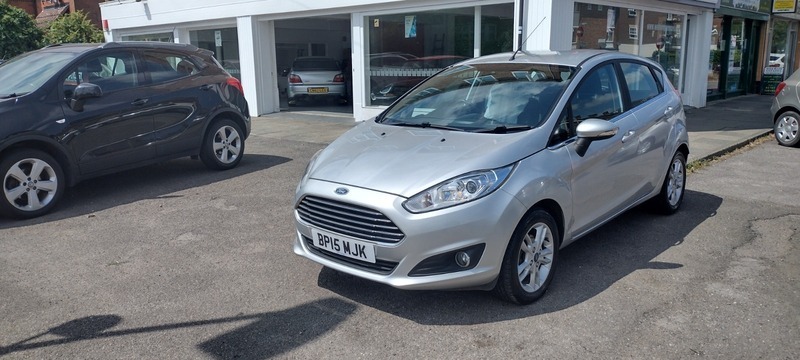 Ford Fiesta Zetec Silver #6