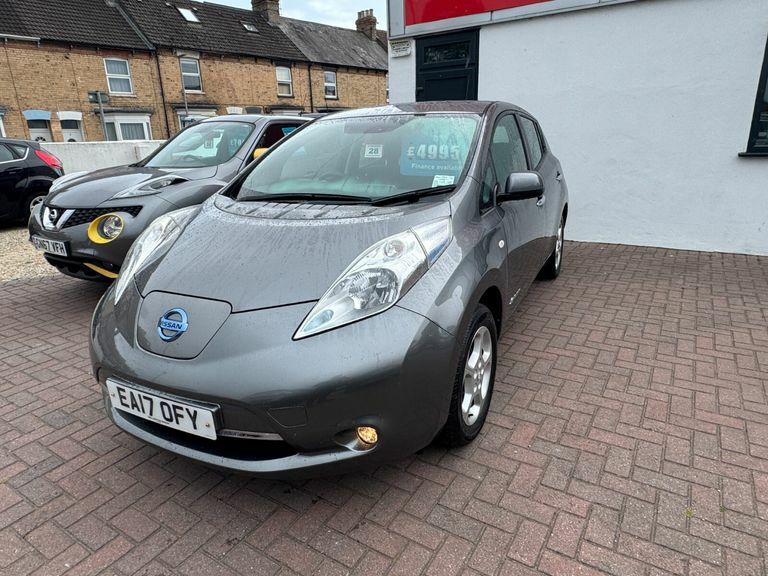 Nissan Leaf 80Kw Acenta 30Kwh EA17OFY Grey #2