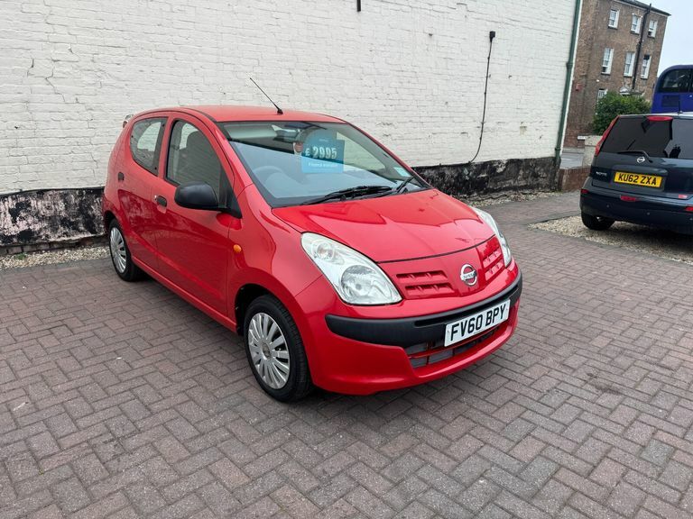 Nissan Pixo 1.0 Visia Red