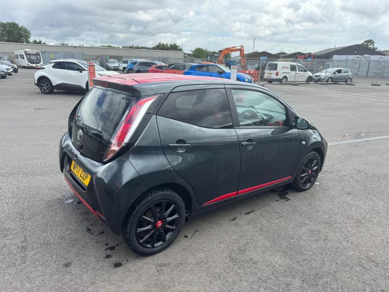 Toyota Aygo 1.0 Vvt-i X-press X-shift Euro 6 WF17ZZP #3